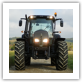 Traktor Valtra N101 przód